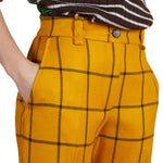 immagine pantalone da donna frontale dettaglio chiusura