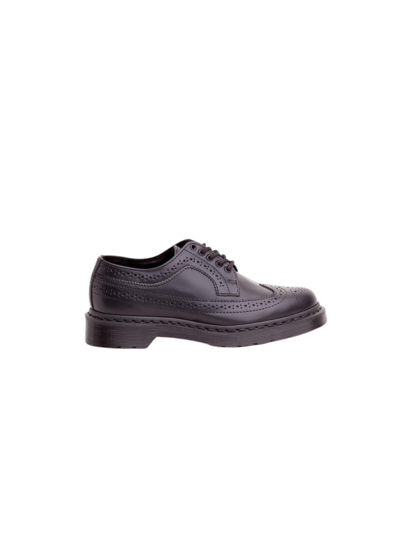 Women's lace-up shoe with rubber sole