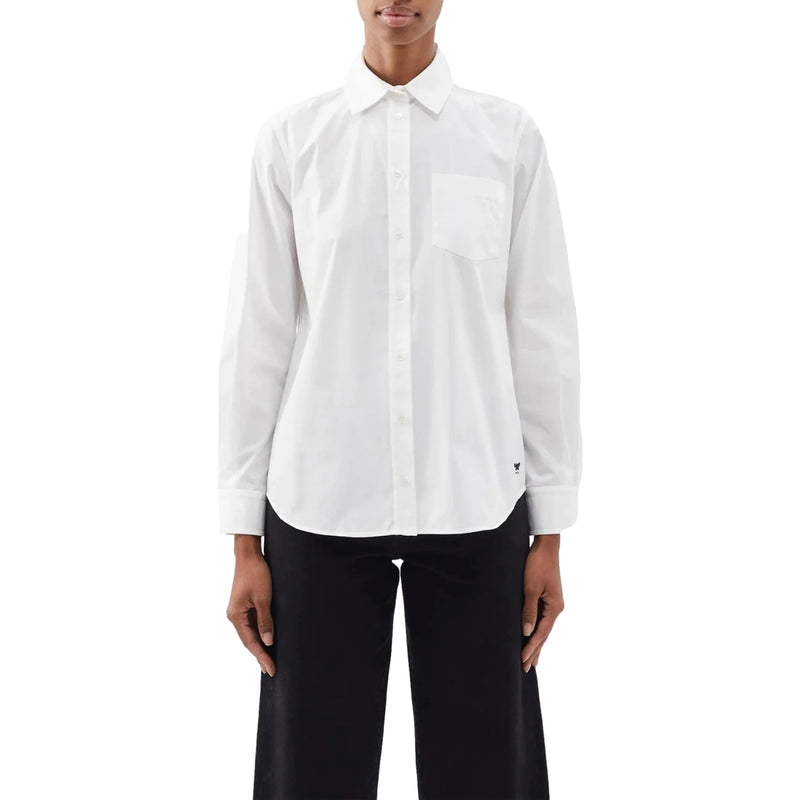 Classic women's shirt with chest pocket